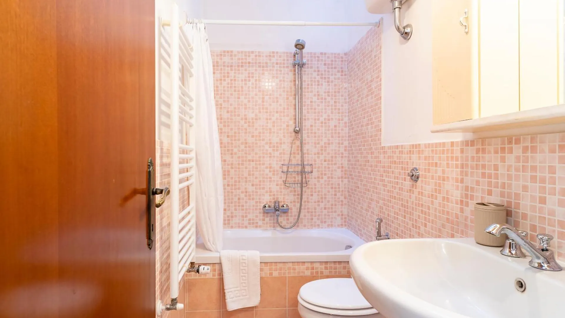 In The Shadow Of Fortezza Nuova Cozy Apartment Livorno Italien